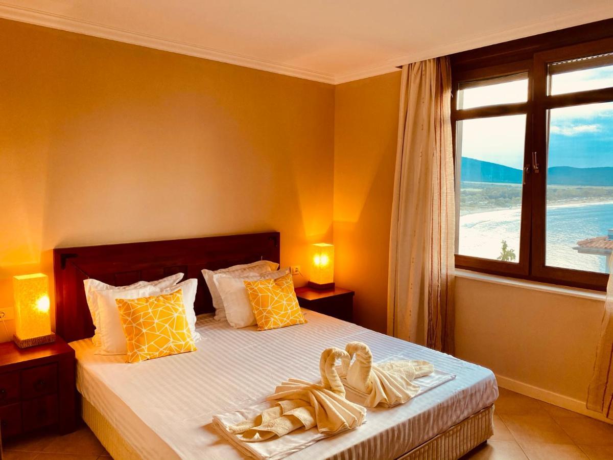 Santa Marina 2-Bedroom Apt. W/ Sea View + Terrace Sozopol Exterior photo
